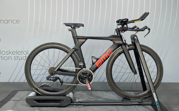 BMC TIMEMACHINE ONE RED BLACK IN SMALL
